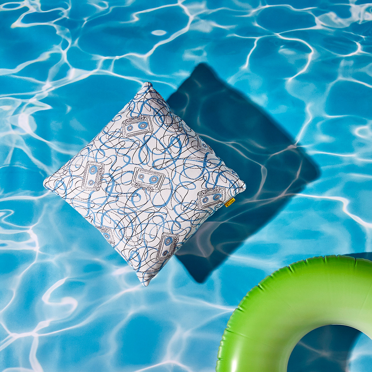 modern outdoor pillows